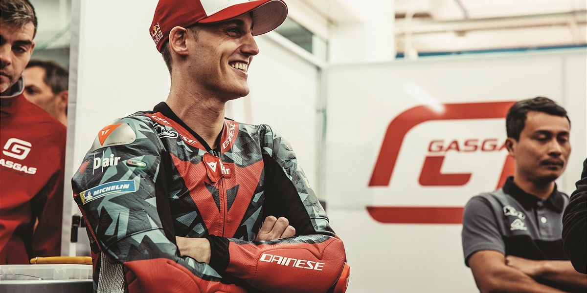 レプソル　レザースーツ　転倒傷有り　つなぎ Yahoo!オークション - 希少 革ツナギ レーシングスーツ レプリカ REPSO